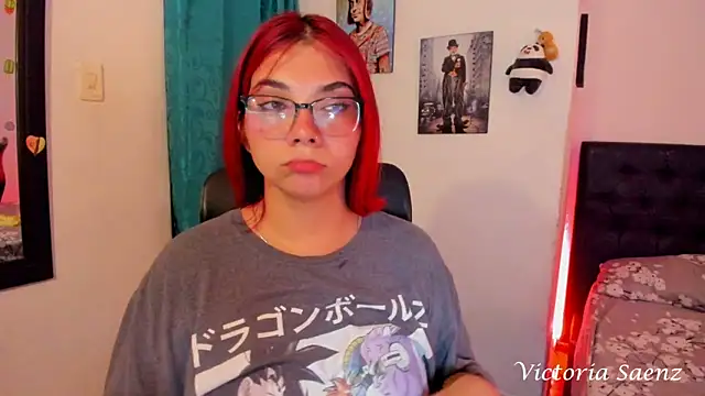 victoriaasaenz  online show from 2, 2, 2025