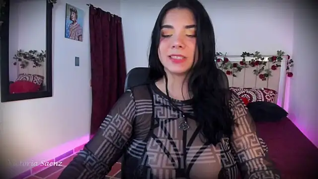 victoriaasaenz  online show from 18, 2, 2026