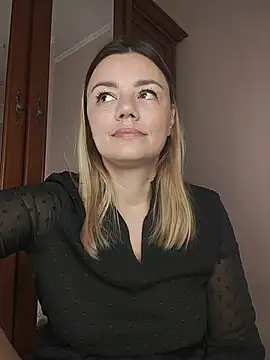 KrissSexi online show from 30, 10, 2025