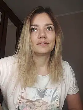 KrissSexi online show from 15, 11, 2025