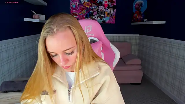 Barbie Lis online show from 30, 11, 2025