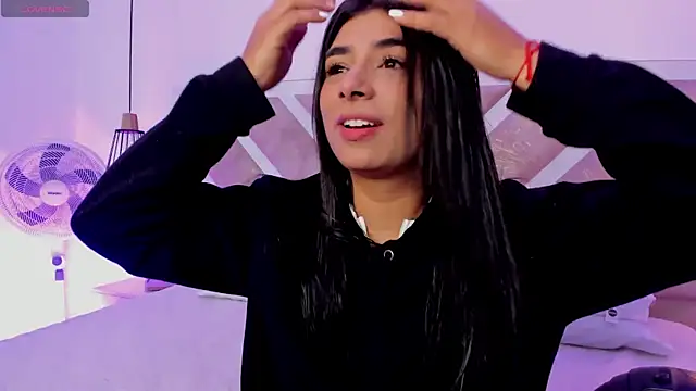 ZiaCalifa online show from 18, 4, 2026