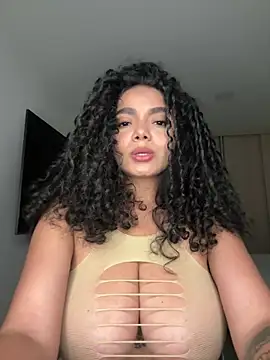 Snapshot of Mariecurl chatting on 1, 5, 2026 Mariecurl online show from 1, 5, 2026