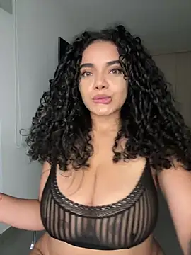 Snapshot of Mariecurl chatting on 16, 5, 2026 Mariecurl online show from 16, 5, 2026
