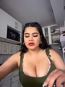 Snapshot of Insane_Issa chatting on 11, 1, 2025 Insane Issa online show from 11, 1, 2025