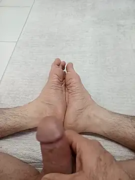 Hardapple01 online show from 5, 3, 2025