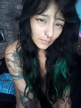 Snapshot of AngelaQueen_ chatting on 4, 3, 2025 AngelaQueen online show from 4, 3, 2025