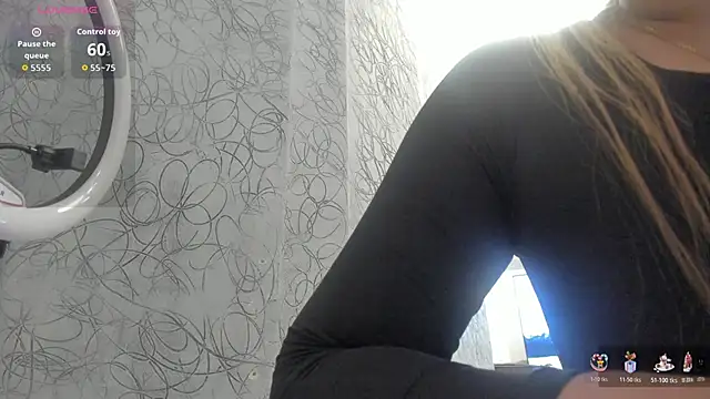 LunaBaker-1 online show from 1, 2, 2026