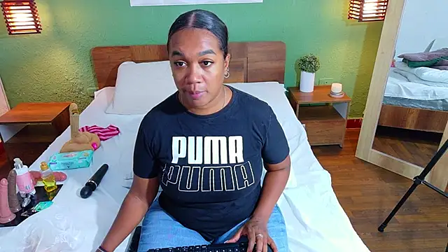 dannaahbrown online show from 19, 10, 2025