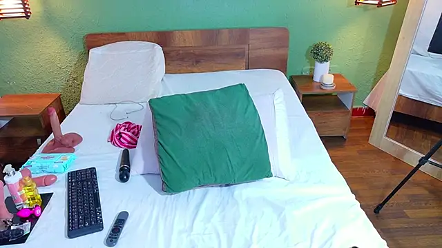 dannaahbrown online show from 19, 12, 2025