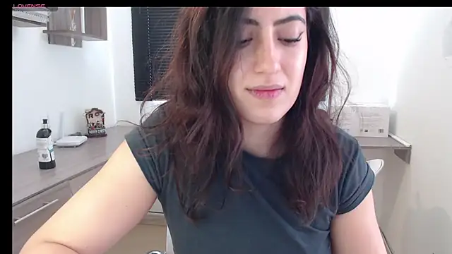 MIYESSI online show from 3, 2, 2025