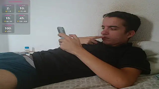 Snapshot of Tombgy07 chatting on 24, 9, 2025 Tombgy07 online show from 24, 9, 2025