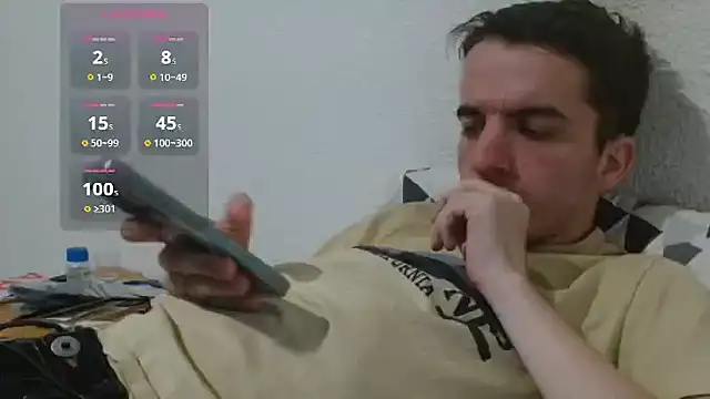 Snapshot of Tombgy07 chatting on 15, 4, 2026 Tombgy07 online show from 15, 4, 2026