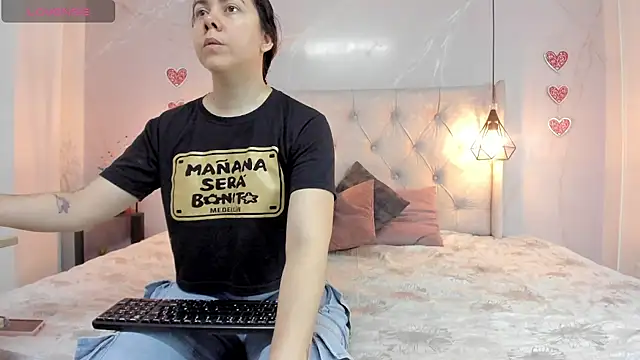 SakuraLee  online show from 13, 4, 2026