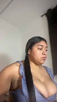 Soysofiarodrigu online show from 3, 12, 2025