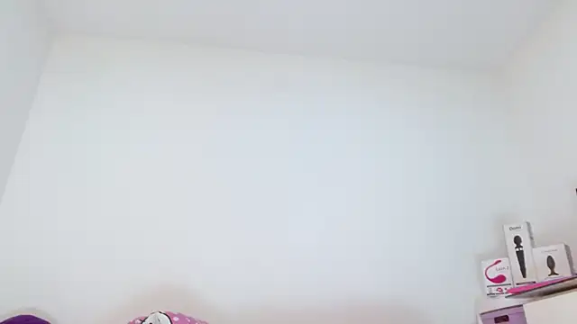 Snapshot of sashacreamy_ chatting on 19, 2, 2025 sashacreamy online show from 19, 2, 2025