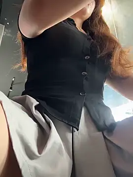 Jessical online show from 8, 3, 2025