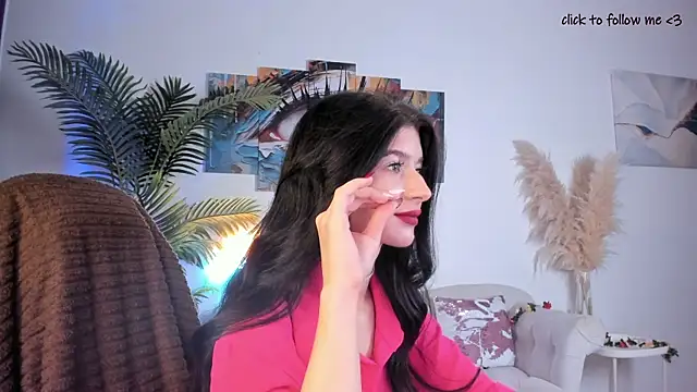 LauraCoy online show from 24, 9, 2025