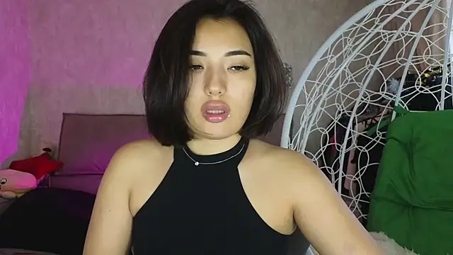 lily  foster online show from 23, 10, 2025