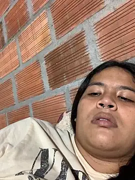 moncerrat luna online show from 26, 12, 2024