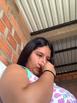 moncerrat luna online show from 30, 1, 2025