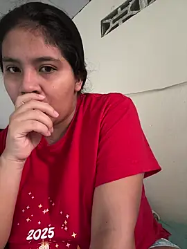Snapshot of moncerrat_luna chatting on 8, 5, 2026 moncerrat luna online show from 8, 5, 2026