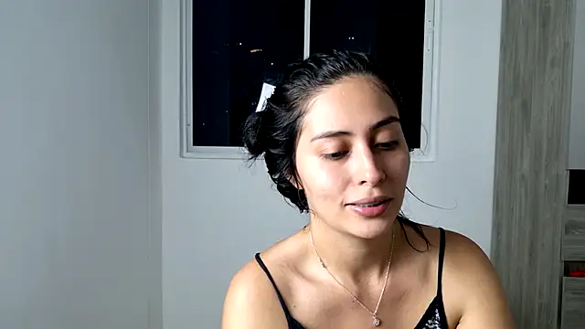 Sophie  Foxxx online show from 28, 1, 2025