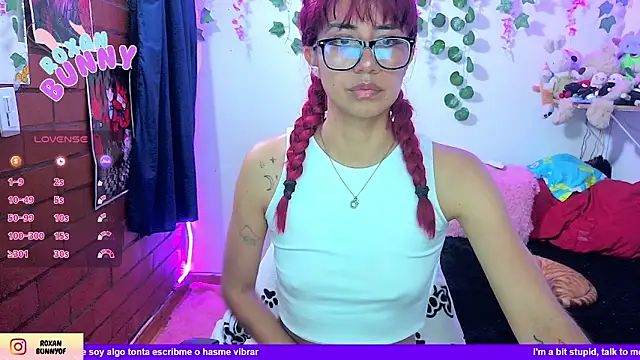 Snapshot of Roxanbunny1 chatting on 2, 5, 2026 Roxanbunny1 online show from 2, 5, 2026