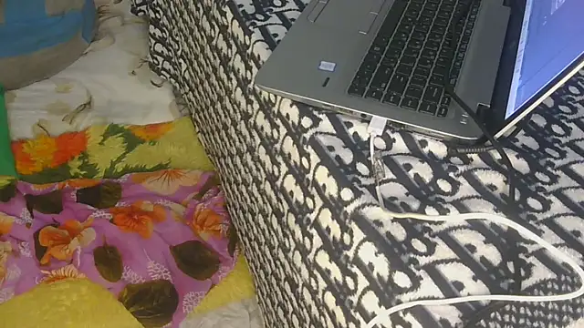 Snapshot of Pretty_hazel chatting on 23, 3, 2026 Pretty hazel online show from 23, 3, 2026