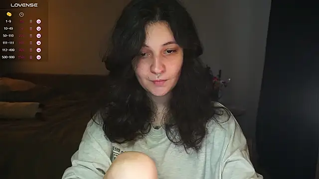 Snapshot of kshishtan chatting on 4, 10, 2025 kshishtan online show from 4, 10, 2025