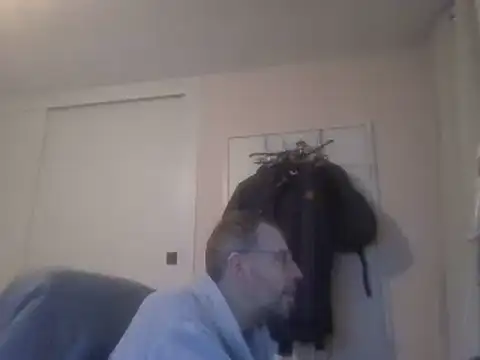 ptitcanard60600 online show from 8, 1, 2025