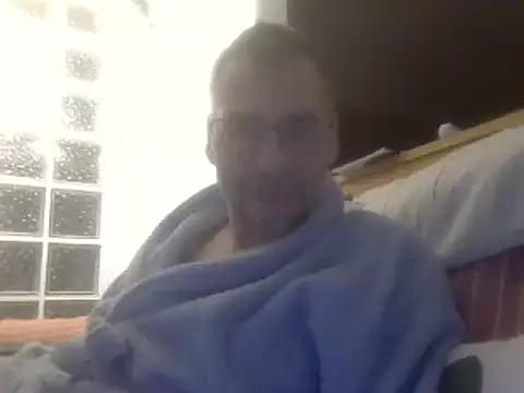 ptitcanard60600 online show from 8, 1, 2025