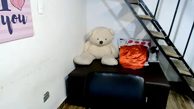 samantha baby  online show from 6, 2, 2025