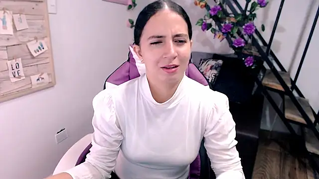 samantha baby  online show from 16, 4, 2026