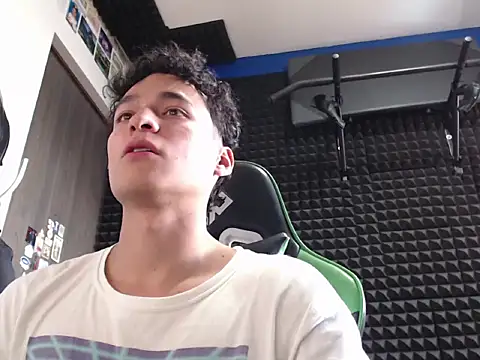 Curly Angel24 online show from 1, 4, 2026