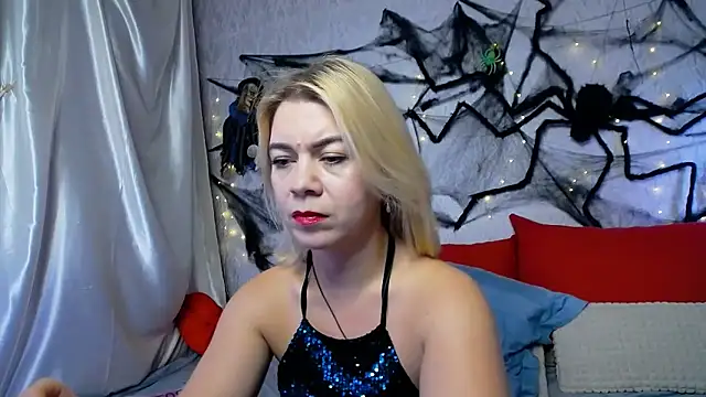 Snapshot of LILU_MS chatting on 24, 10, 2025 LILU MS online show from 24, 10, 2025