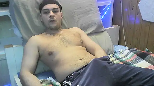 Snapshot of ItalianVinDiesel chatting on 4, 1, 2025 ItalianVinDiesel online show from 4, 1, 2025