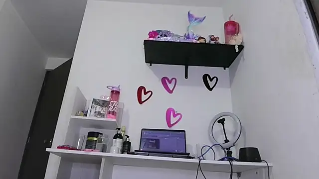 Snapshot of ari_sexy1 chatting on 20, 9, 2025 ari sexy1 online show from 20, 9, 2025