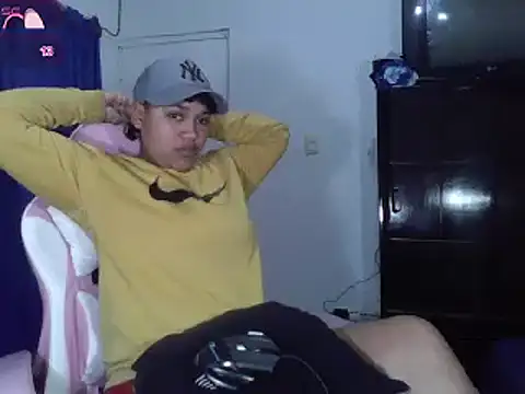 Charis 21 online show from 13, 2, 2025