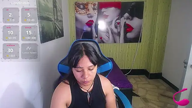 Charis 21 online show from 3, 10, 2025