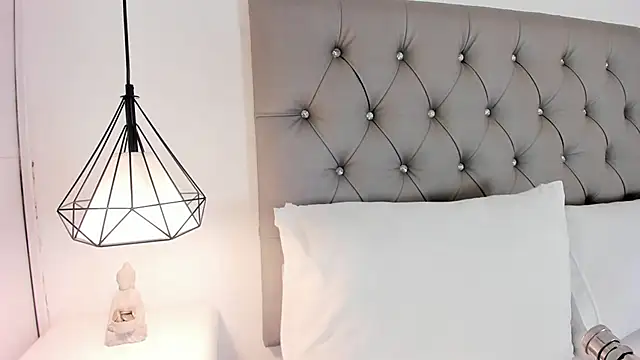 Snapshot of Victoriaxx_ chatting on 15, 2, 2025 Victoriaxx online show from 15, 2, 2025