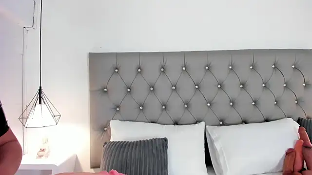 Snapshot of Victoriaxx_ chatting on 15, 2, 2025 Victoriaxx online show from 15, 2, 2025