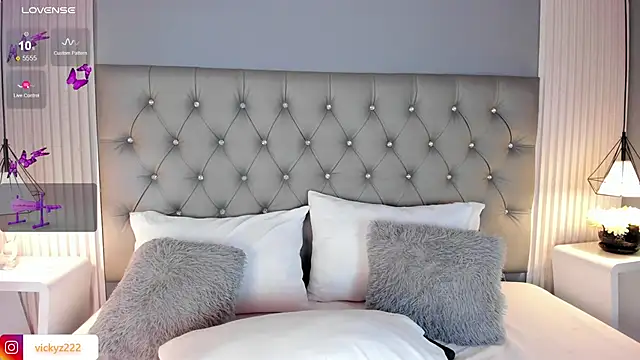 Snapshot of Victoriaxx_ chatting on 6, 10, 2025 Victoriaxx online show from 6, 10, 2025