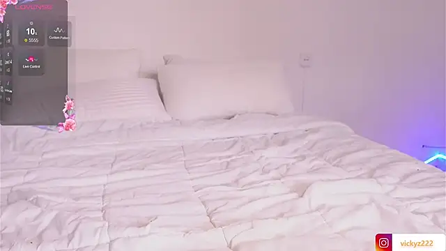 Snapshot of Victoriaxx_ chatting on 3, 3, 2026 Victoriaxx online show from 3, 3, 2026