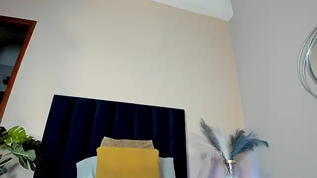 NoraDasilva online show from 13, 11, 2025