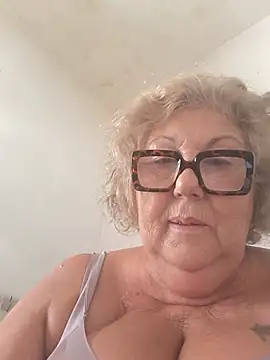 Snapshot of Merilulla chatting on 21, 7, 2026 Merilulla online show from 21, 7, 2026