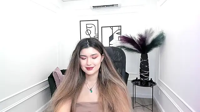 AnneTLi online show from 10, 9, 2025