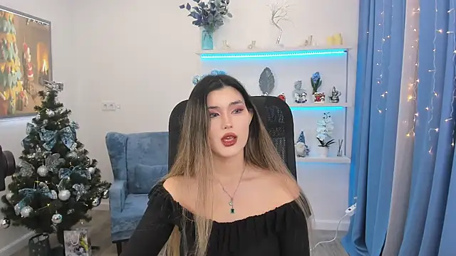 AnneTLi online show from 16, 12, 2025