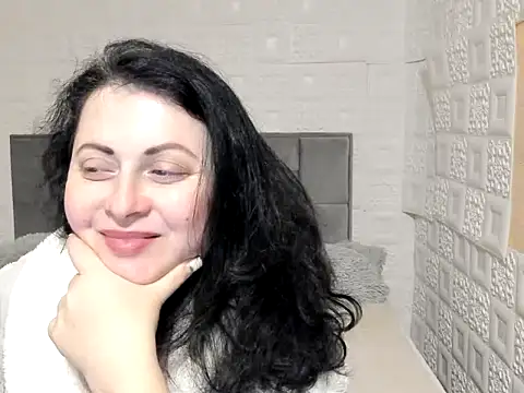 Snapshot of Lillian2 chatting on 16, 2, 2025 Lillian2 online show from 16, 2, 2025