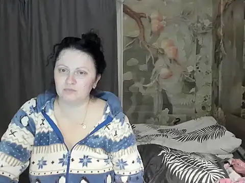 Snapshot of Lillian2 chatting on 14, 11, 2025 Lillian2 online show from 14, 11, 2025